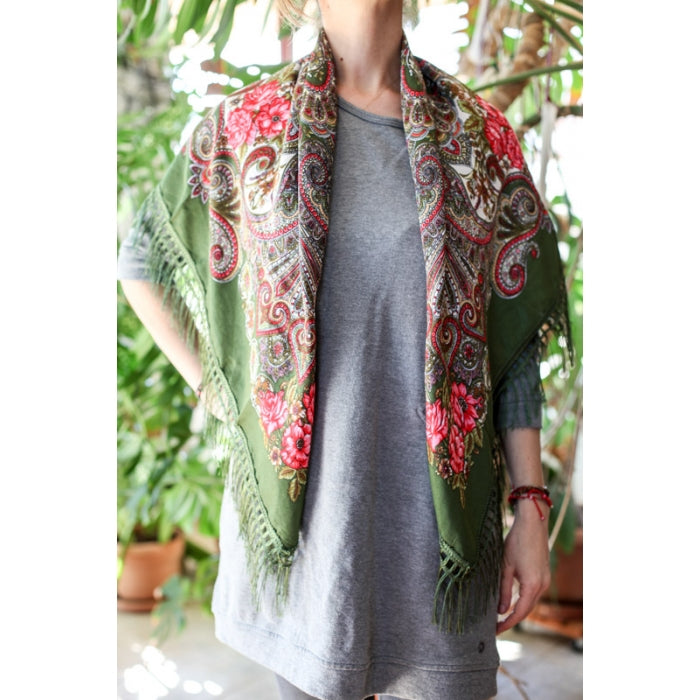 Batic verde cu franjuri inflorat Cristina