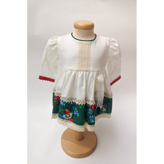 Costumas fetite botez Catinca