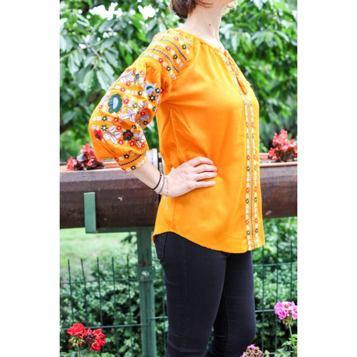 Ie Traditionala Adelina2