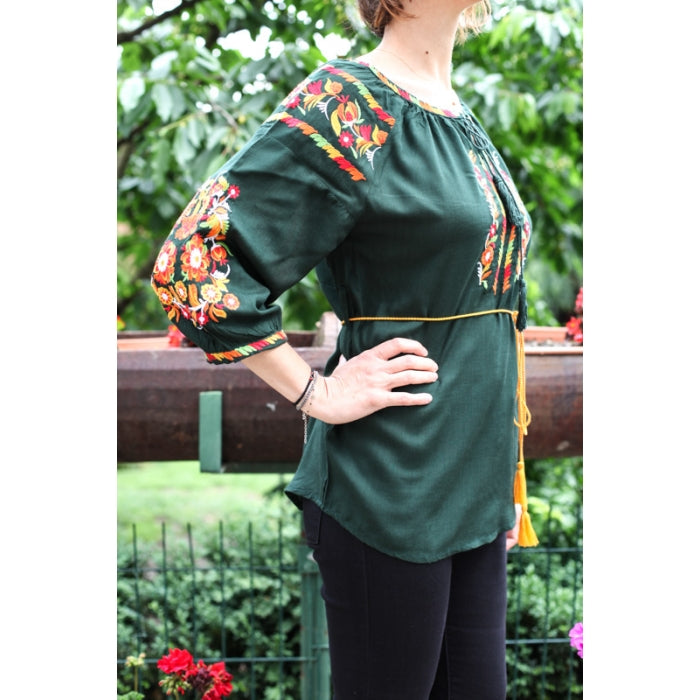 Ie Traditionala Adelina