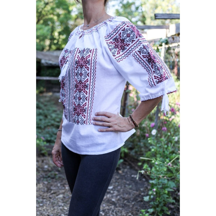 Ie Traditionala Aliona