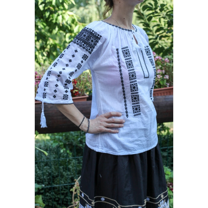 Ie Traditionala Amna10