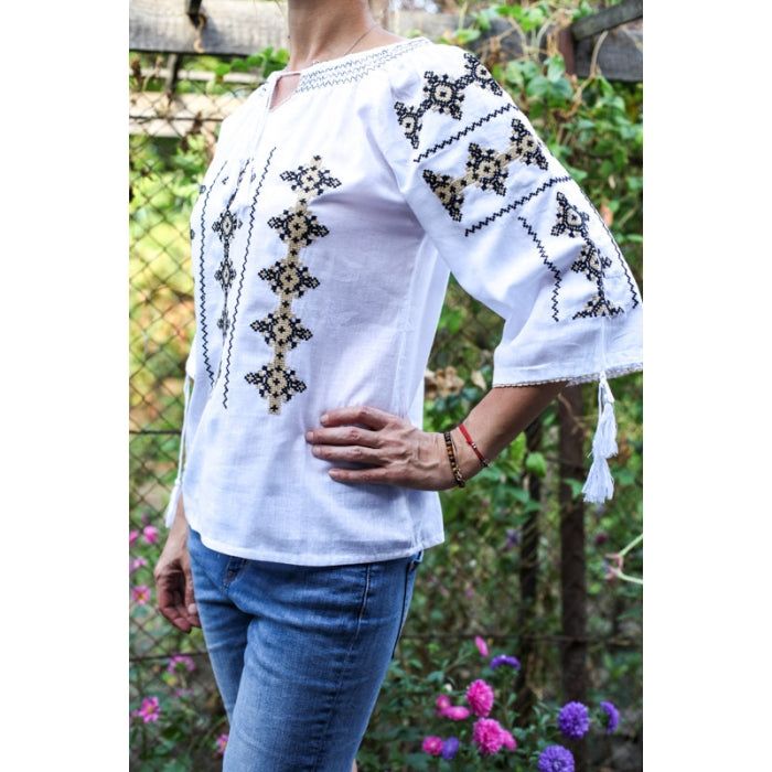 Ie Traditionala Azelia2