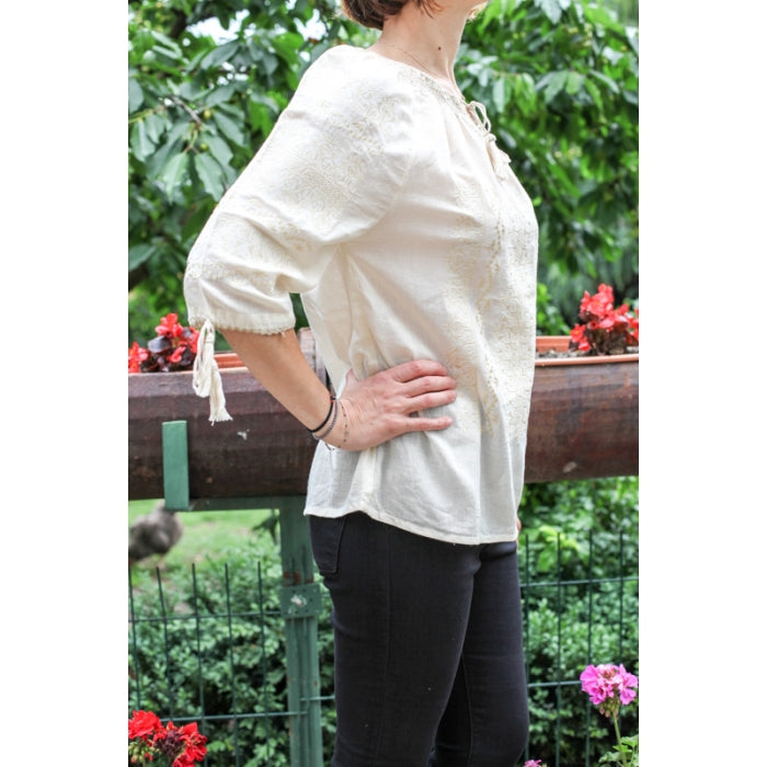 Ie Traditionala Bej Ana