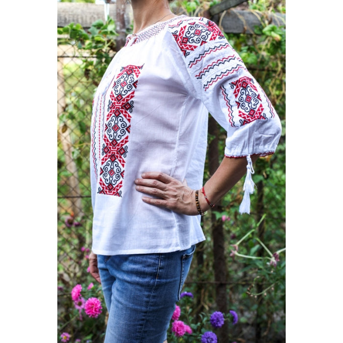 Ie Traditionala Calla