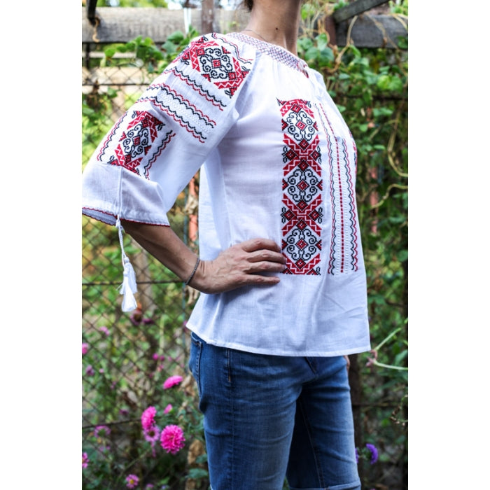 Ie Traditionala Calla