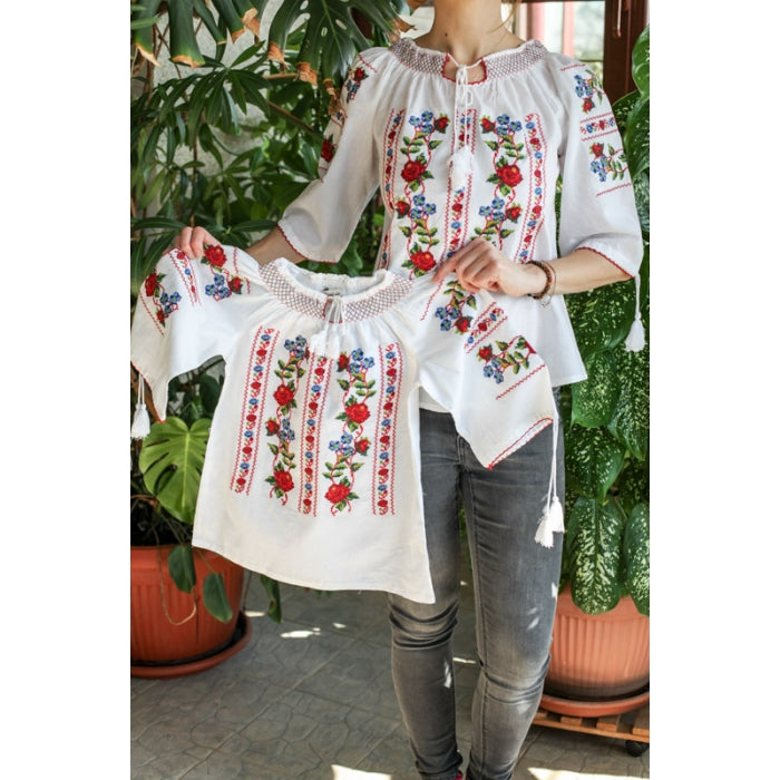 Ie Traditionala Corina3