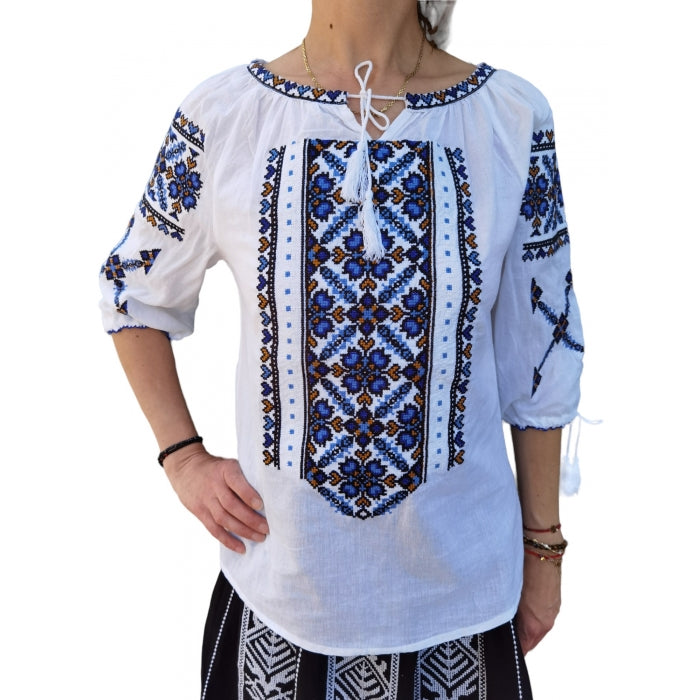 Ie Traditionala Cristina15