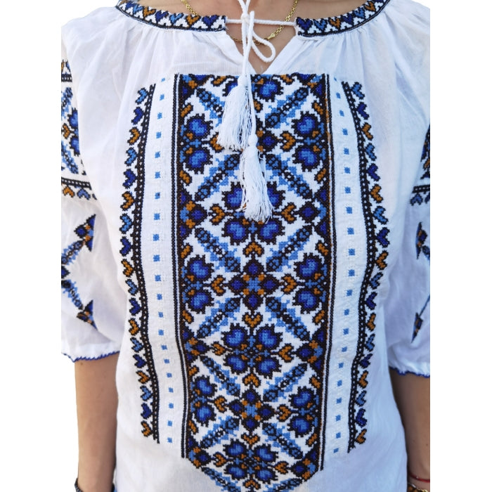 Ie Traditionala Cristina15