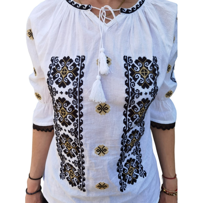 Ie Traditionala Cristina6