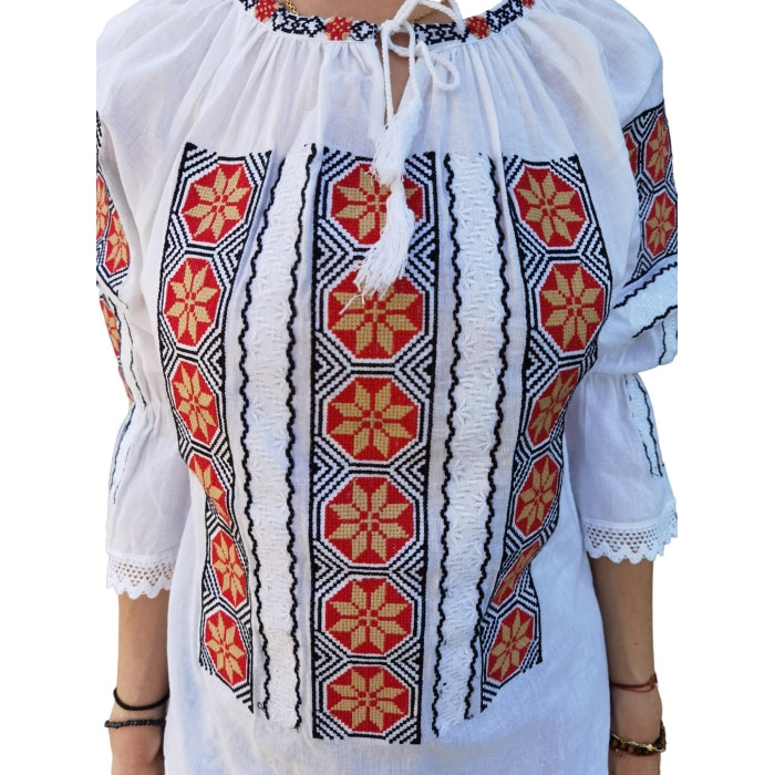 Ie Traditionala Cristina8