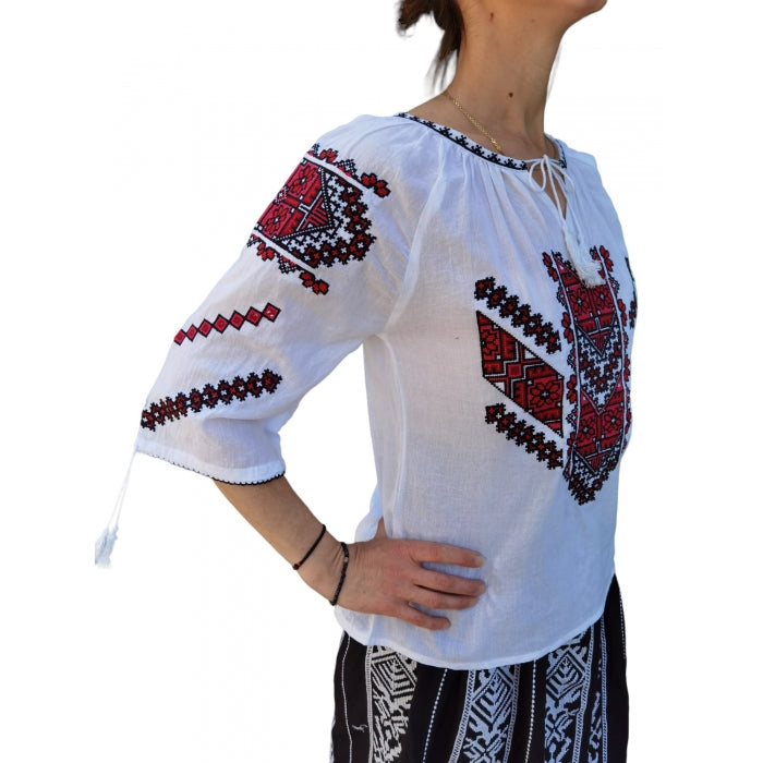 Ie Traditionala Cristina9