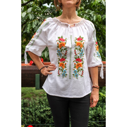 Ie Traditionala  cu flori