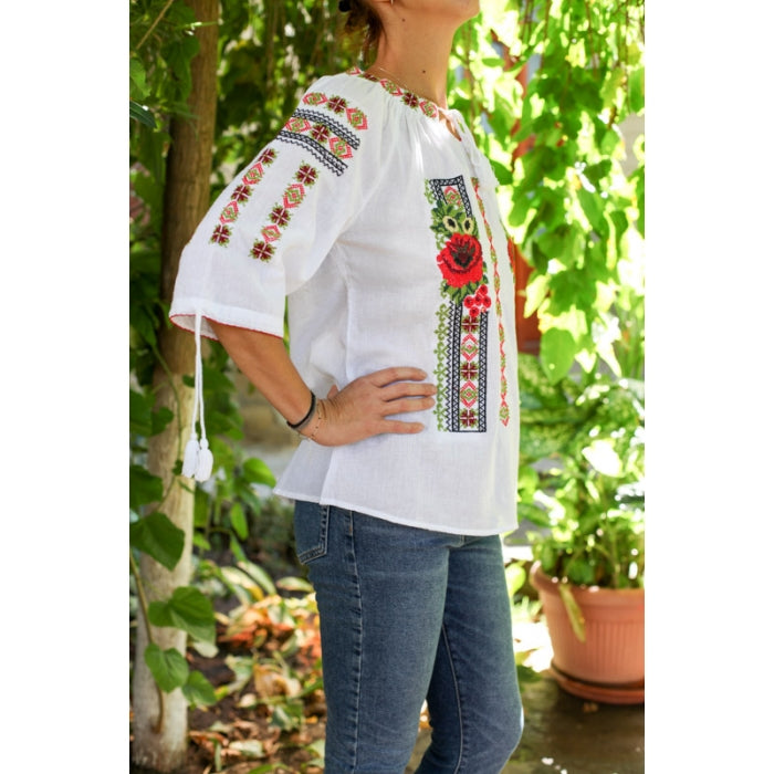 Ie Traditionala cu maci