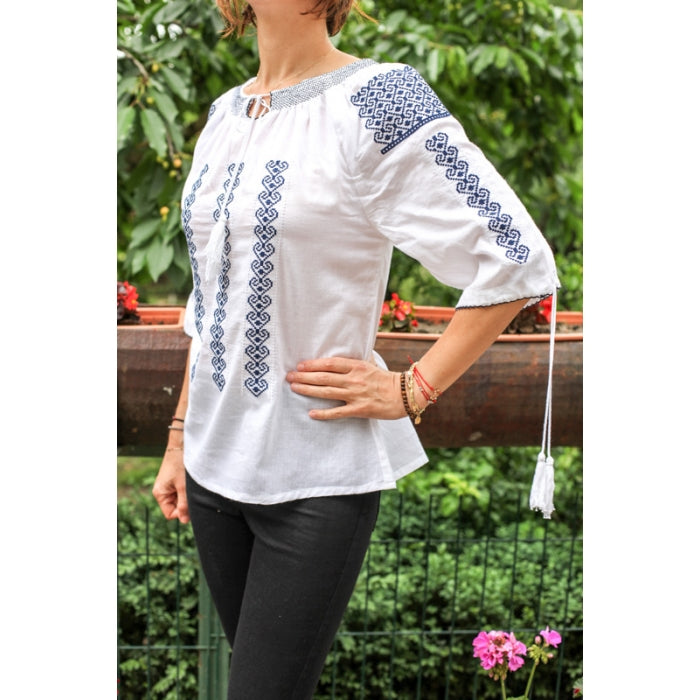 Ie Traditionala  Dalina3