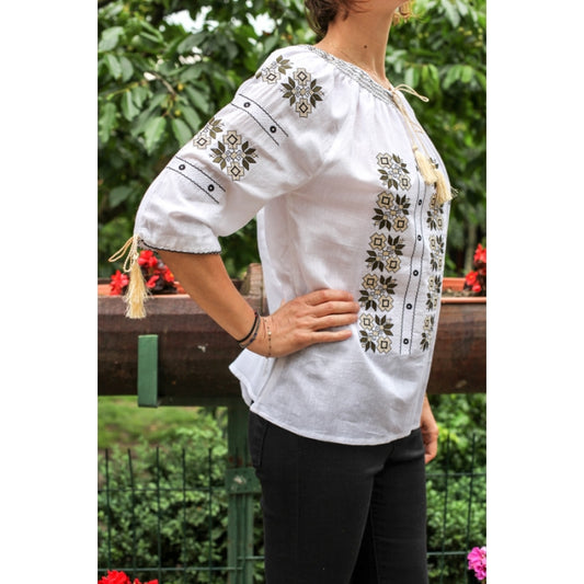 Ie Traditionala  Frunda