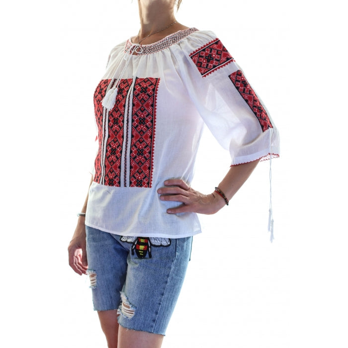 Ie Traditionala Melina