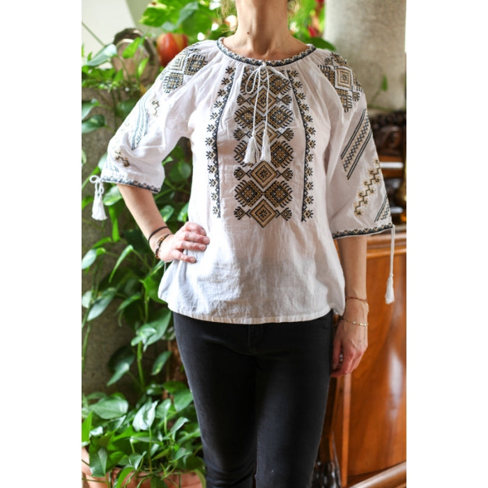 Ie traditionala Mia14