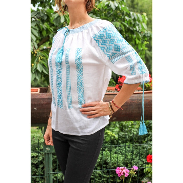 Ie Traditionala Rosina2