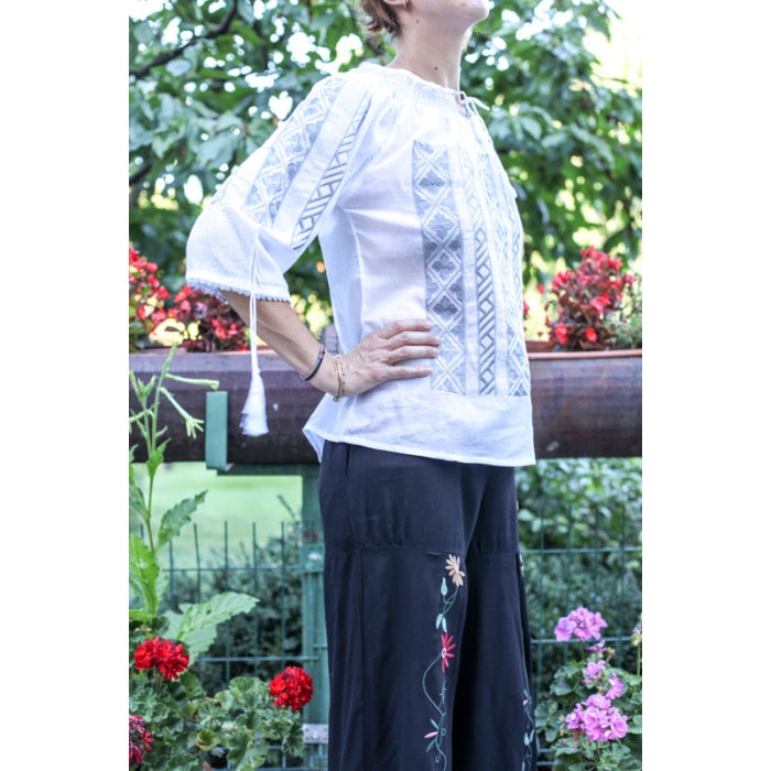 Ie Traditionala Tamara