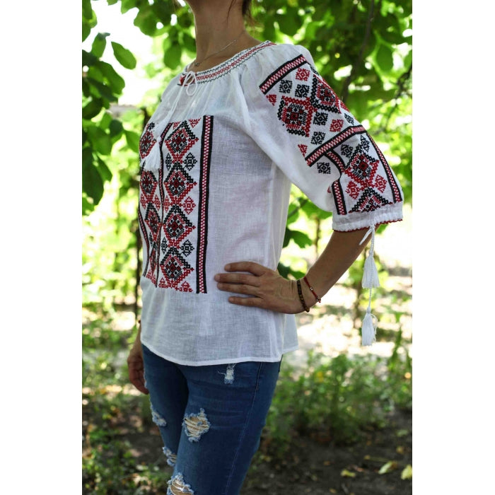 Ie traditionala Zenaida2