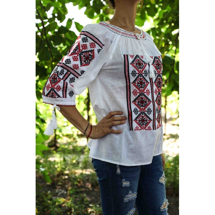 Ie traditionala Zenaida2