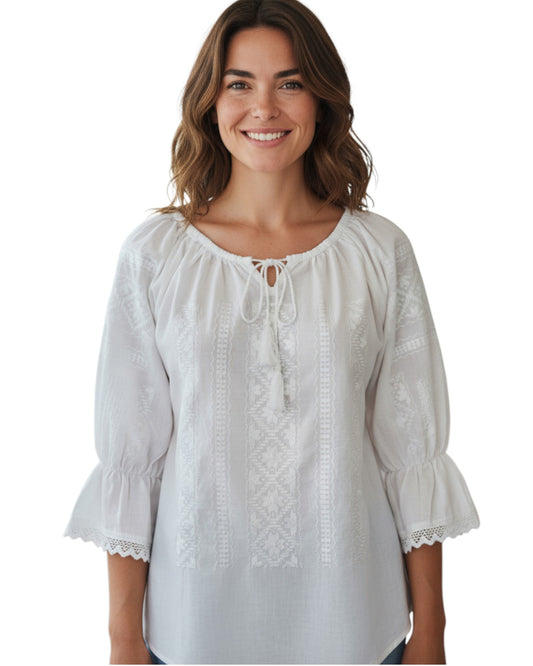 ie romaneasca alba cu broderie alba cu maneca trei sferturi material bumbac marimi S-3XL