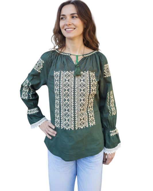 Ie Tradițională Românească Verde cu Broderie Bej – Model Autentic pentru Femei