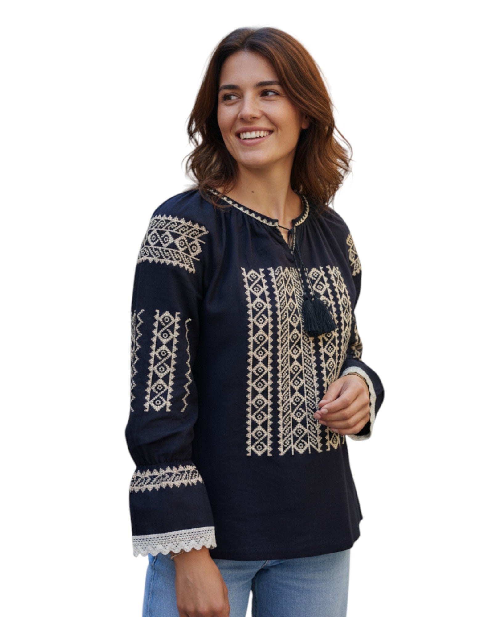 Ie Tradițională Românească Neagră cu Broderie Bej – Model Autentic și Elegant