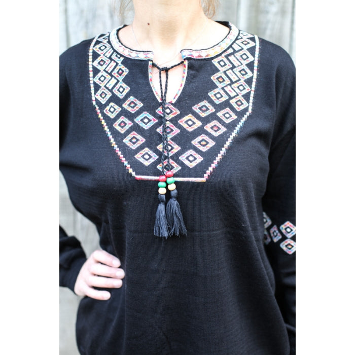 Pulover cu model traditional1
