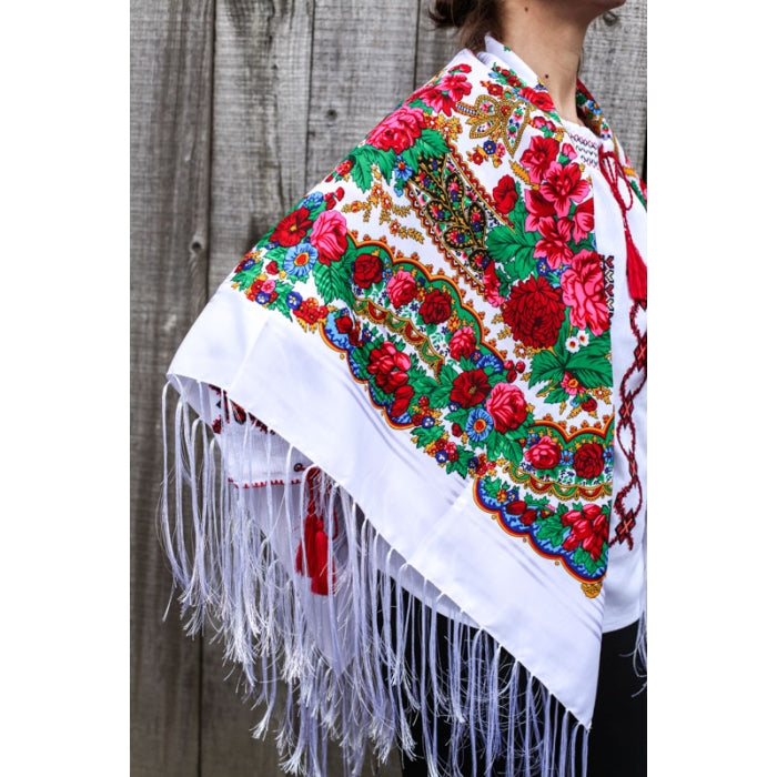 Sal traditional alb inflorat