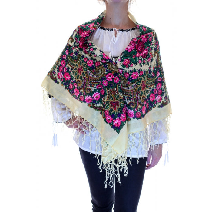 Batic traditional ciucuri bej2