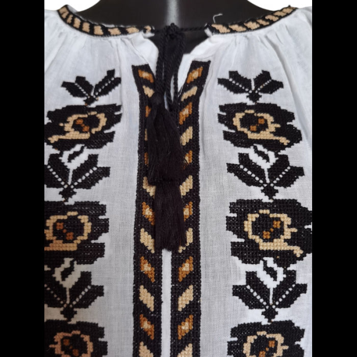 Ie Romaneasca maneca trei sferturi