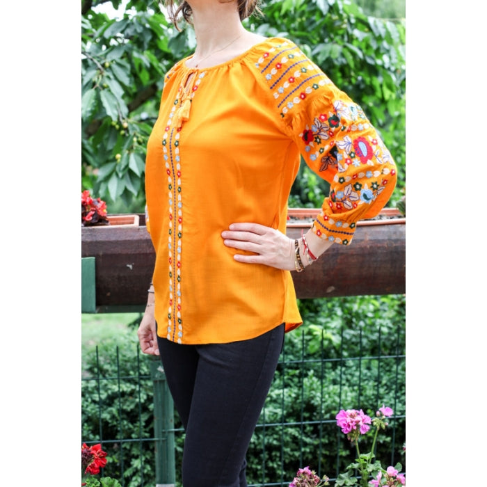 Ie Traditionala Adelina2