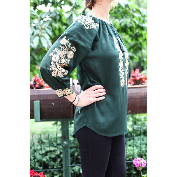 Ie Traditionala Adelina3