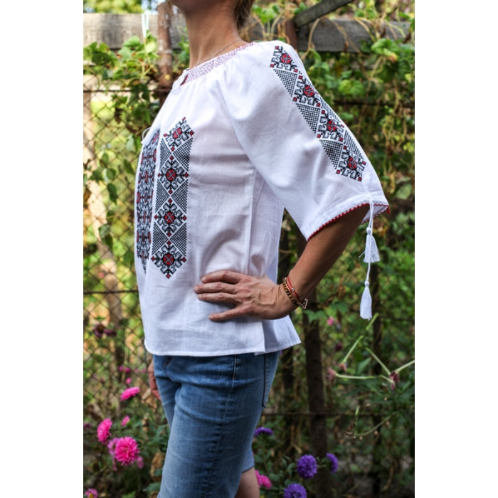 Ie Traditionala Albera