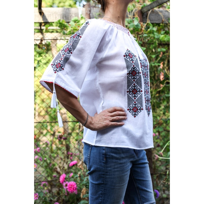 Ie Traditionala Albera