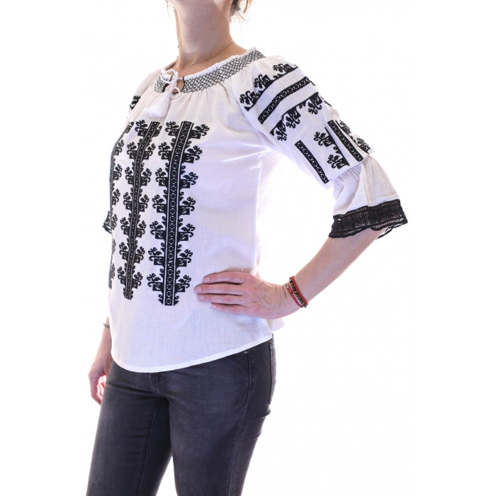 Ie Traditionala Amalia 2