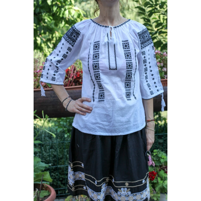 Ie Traditionala Amna10