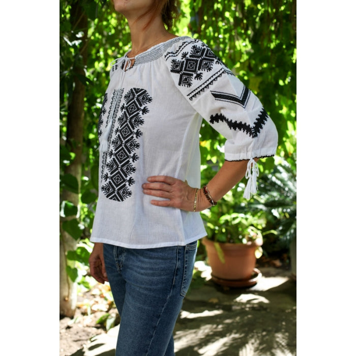 Ie Traditionala Anya5