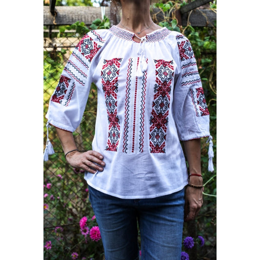 Ie Traditionala Calla