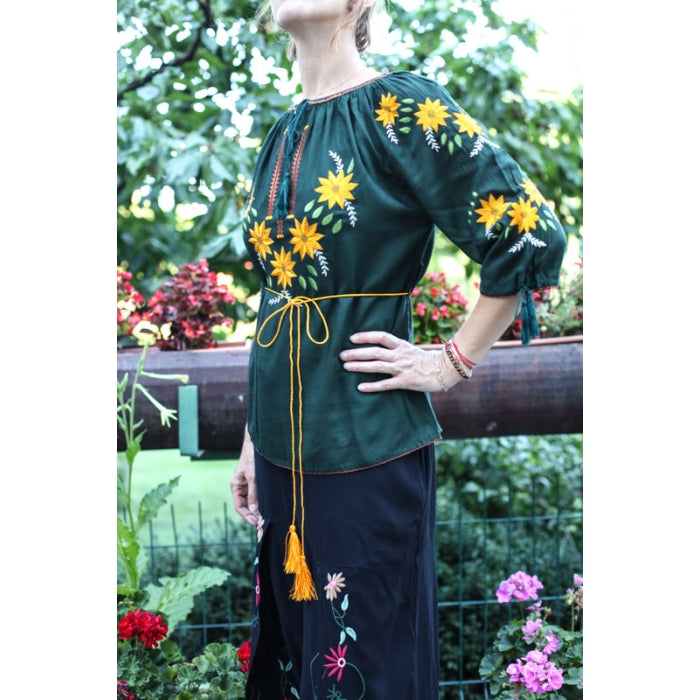 Ie Traditionala Carmen