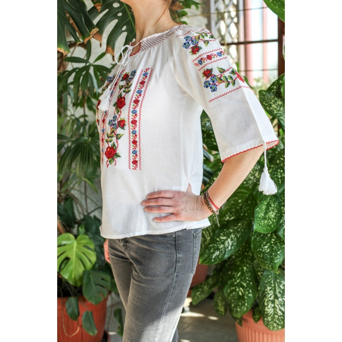 Ie Traditionala Corina3