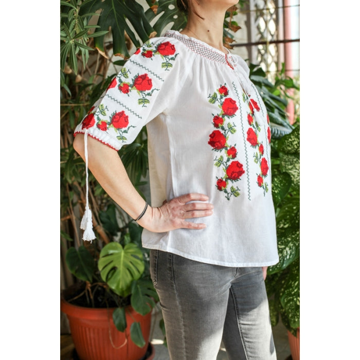 Ie Traditionala Corina4