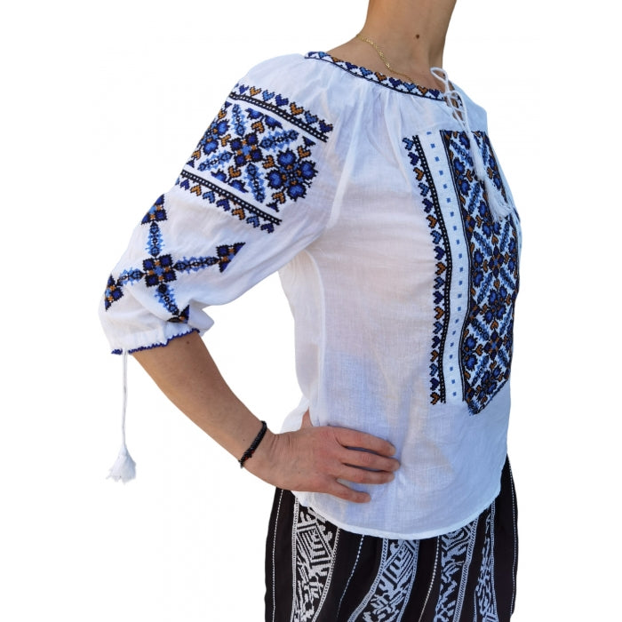 Ie Traditionala Cristina15