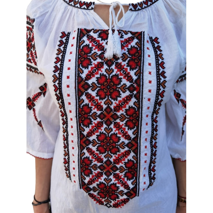 Ie Traditionala Cristina16