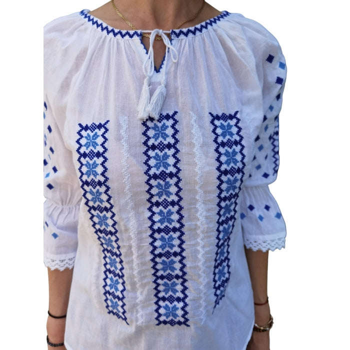 Ie Traditionala Cristina5