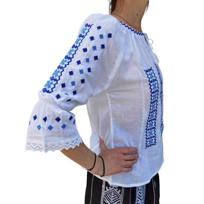 Ie Traditionala Cristina5