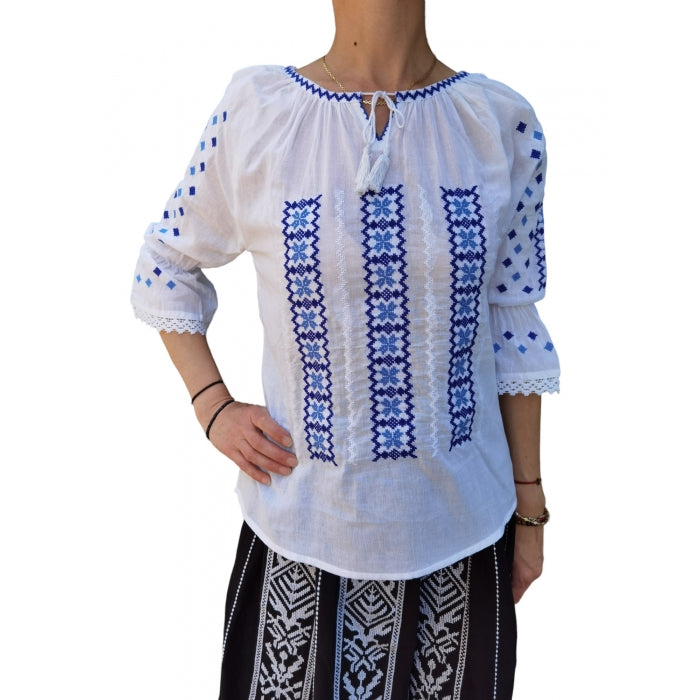 Ie Traditionala Cristina5