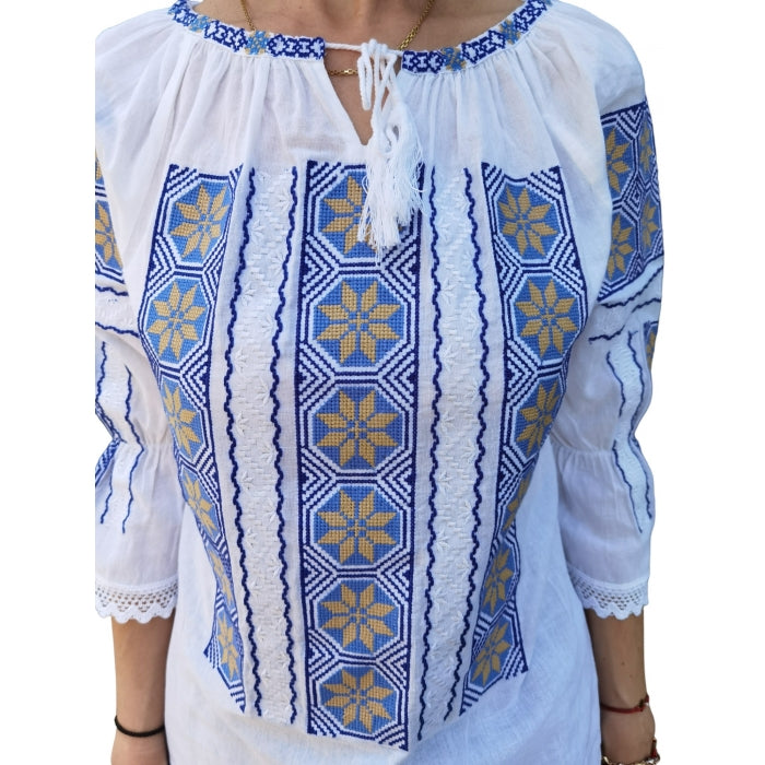 Ie Traditionala Cristina7